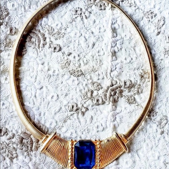 Vintage Park Lane Faux Sapphire Necklace. Blue Sapphire. Gold Tone Necklace. - Picture 3 of 9